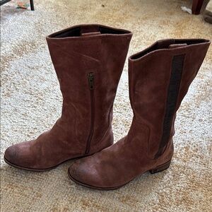Vintage UGG Brown Heeled Suede Boots with Size Zippers, Size 7.5